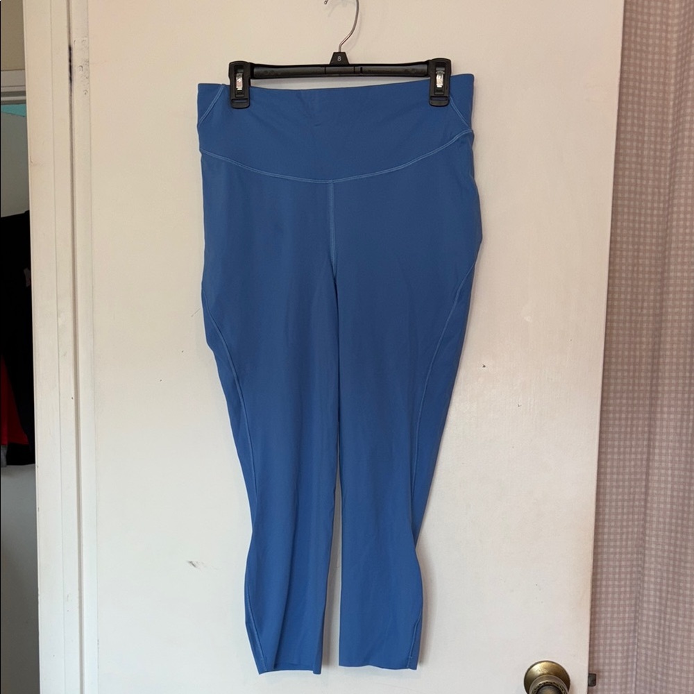 Women’s lululemon capris size 12